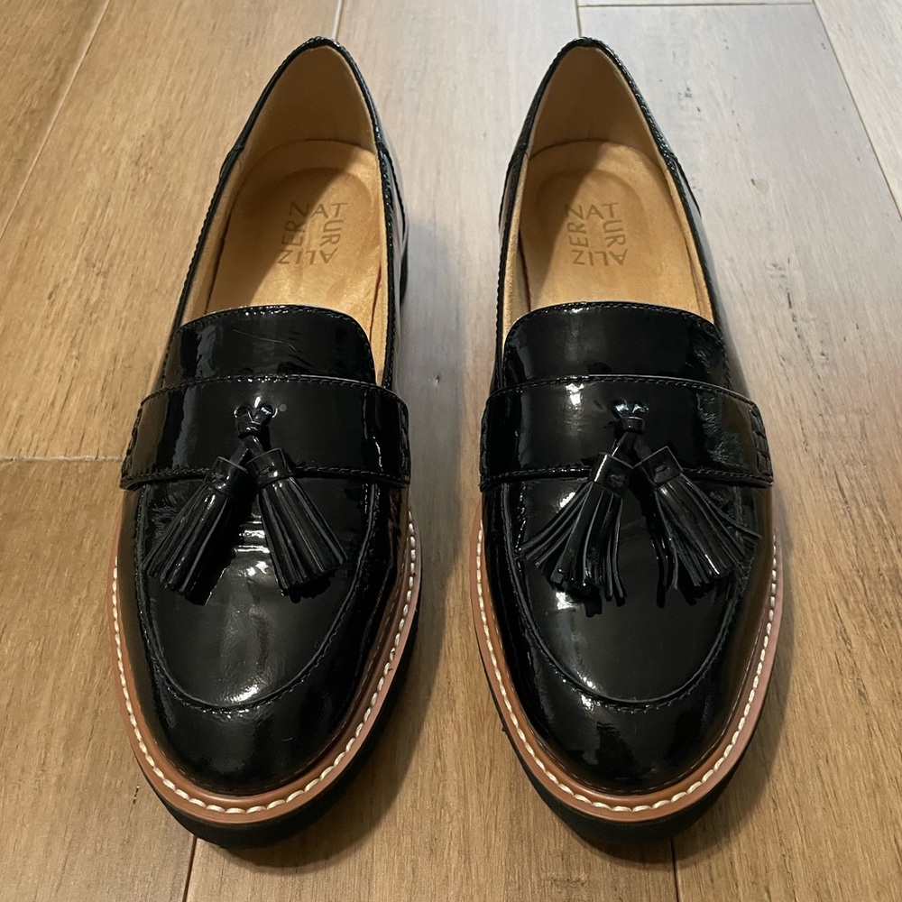 Naturalizer Glossy Black Tassel Loafers
